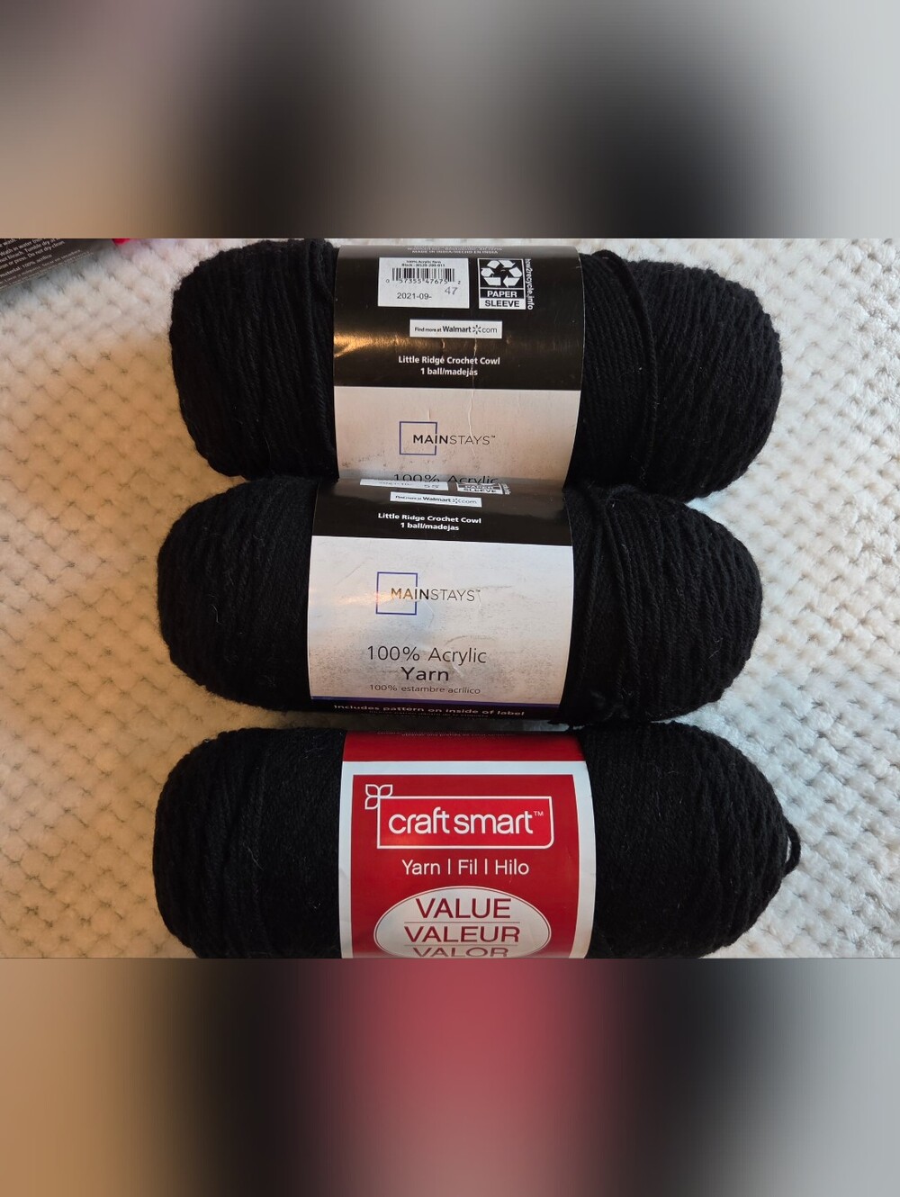 BLACK CRAFTING YARN 3 SKEINS